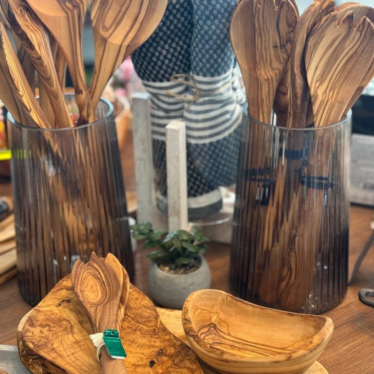 Produkte aus Olivenholz Produkte aus Olivenholz